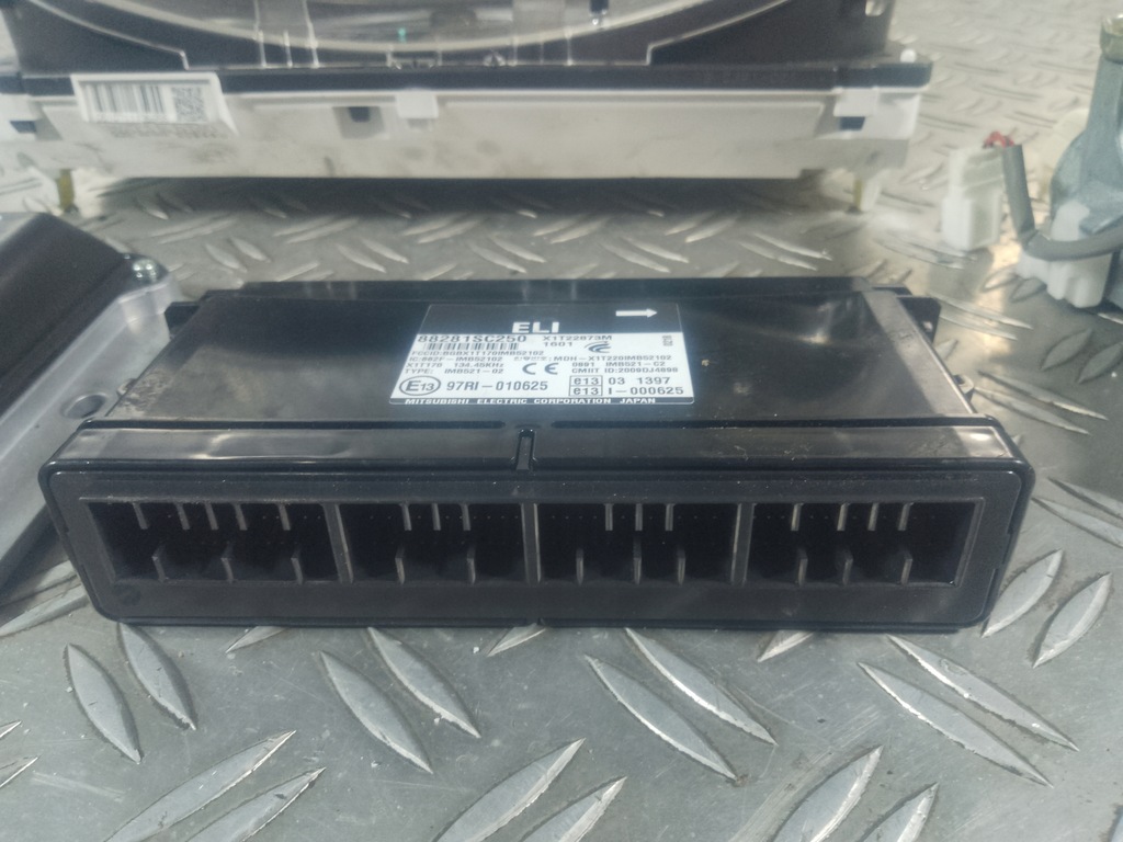 фото №7, Subaru forester iii sh 08-13 бортовой компьютер набор 2.0 22611au250