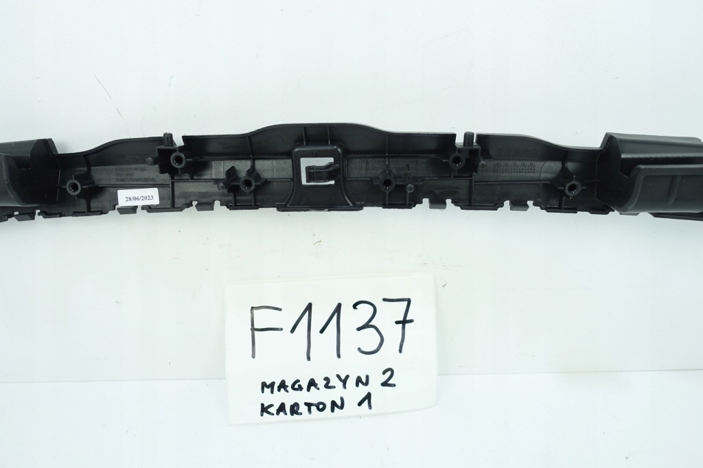 фото №6, Hyundai kona ev напрямна кронштейн бампера 84728-dd000