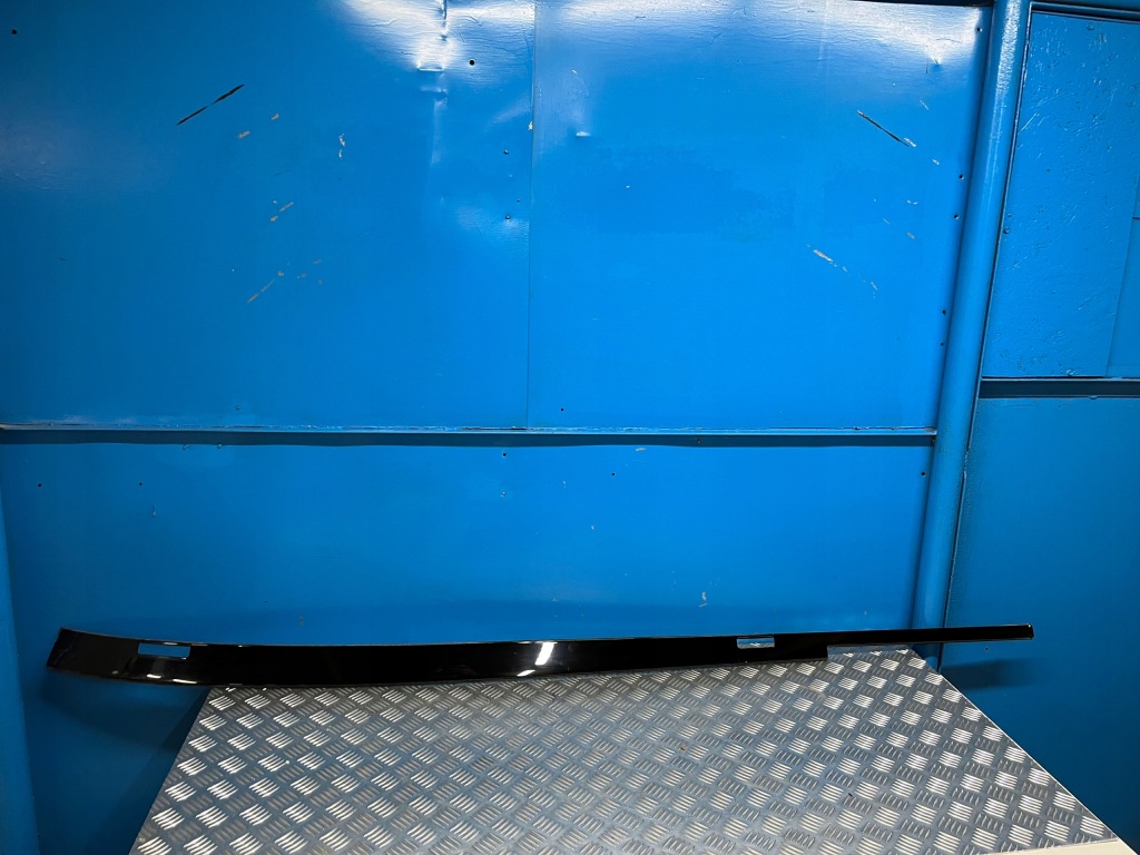 фото №1, Mercedes w212 kombi правая молдинг кровельная панорама