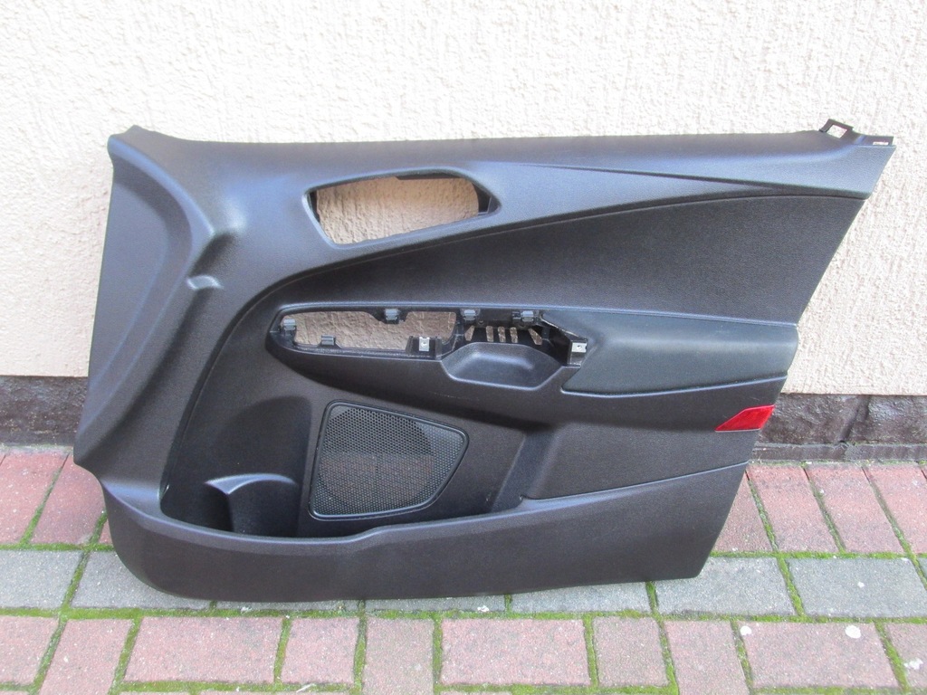 фото №6, Обивка дверь перед b-max 2013 rok