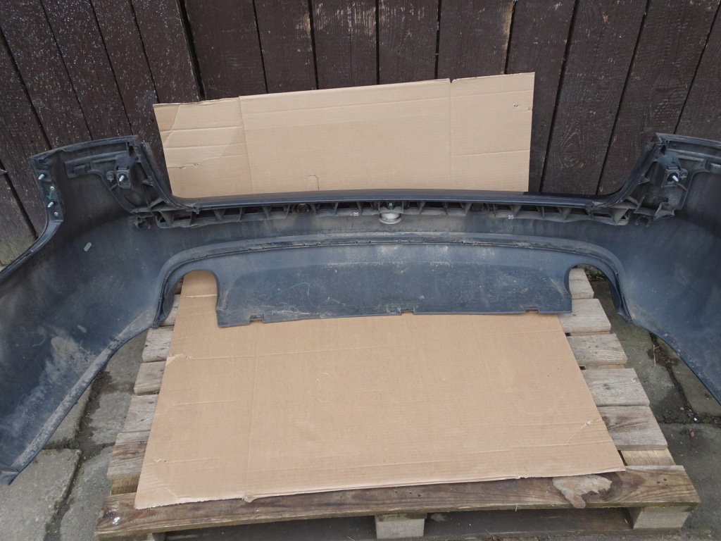 Audi a6 c6 бампер задняя kombi lz9y 4f9807511a Цена