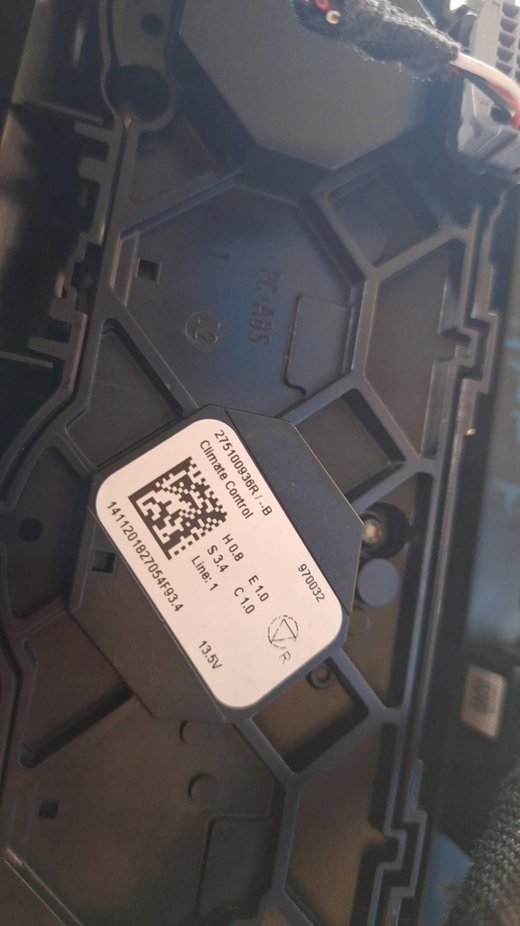 фото №7, Панель кондиционера аварийных arkana 283e86602r 275100936r