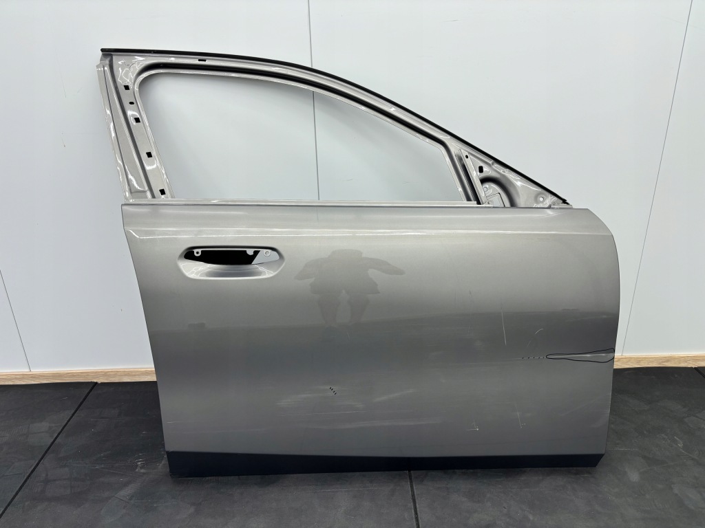 фото №1, Bmw 5 g60 g61 2023r-- дверь правое передние перед
