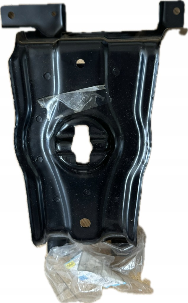 фото №1, Кронштейн колеса запасного audi a4 b9 8w0802715c