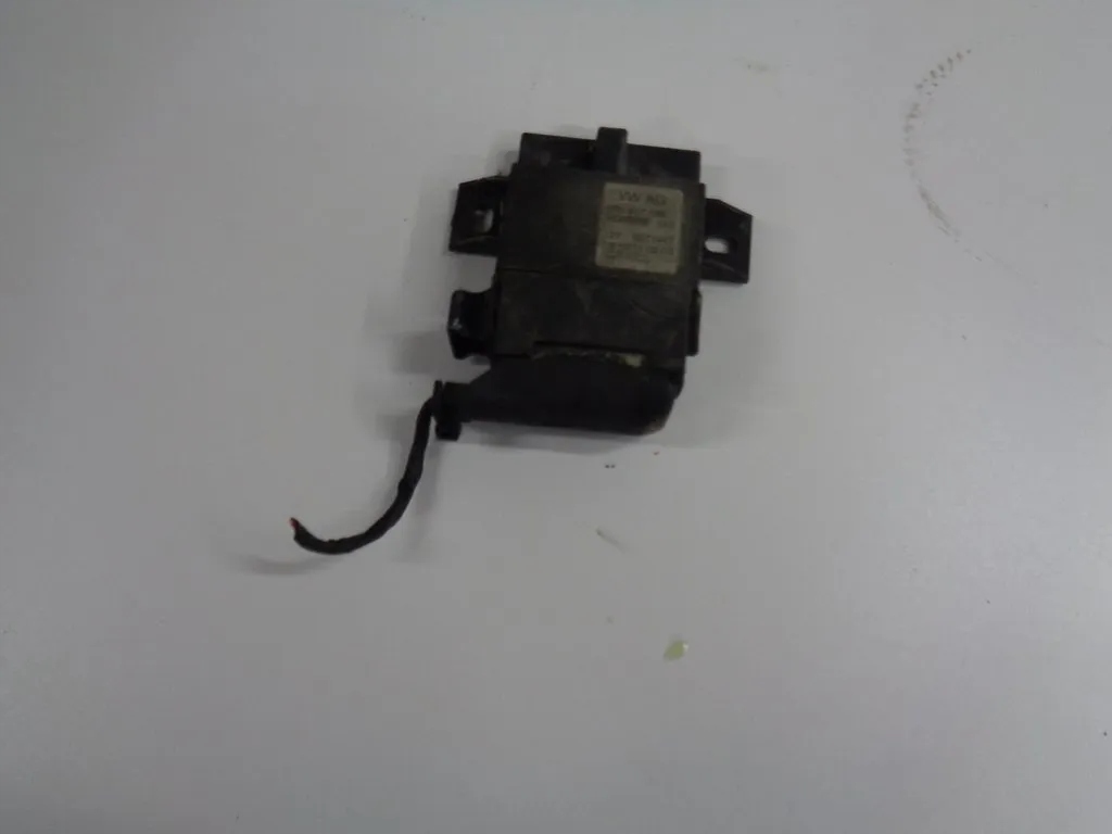 фото №1, Vw scirocco polo 6r модуль блок керування звуку