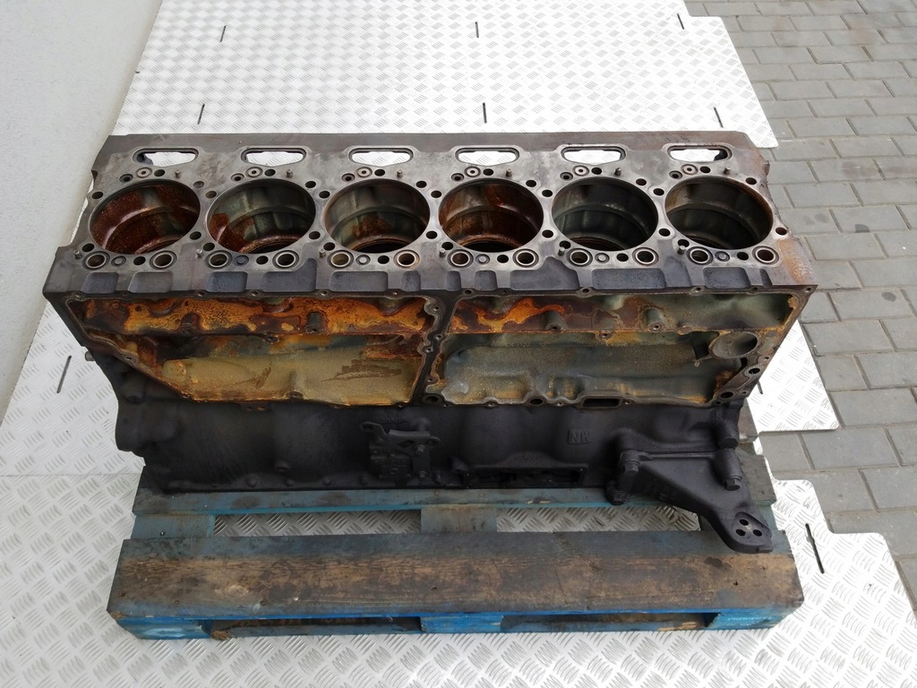 фото №3, Блок двигателя scania r440 pde