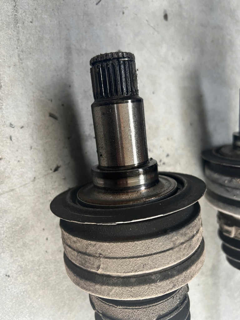 фото №5, Приводной вал задняя левая, правая mercedes w211 e550 m273