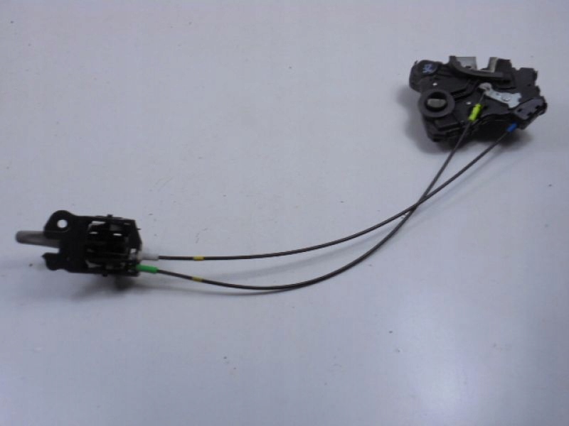 фото №9, Toyota auris i e150 замок перед правый 07-09