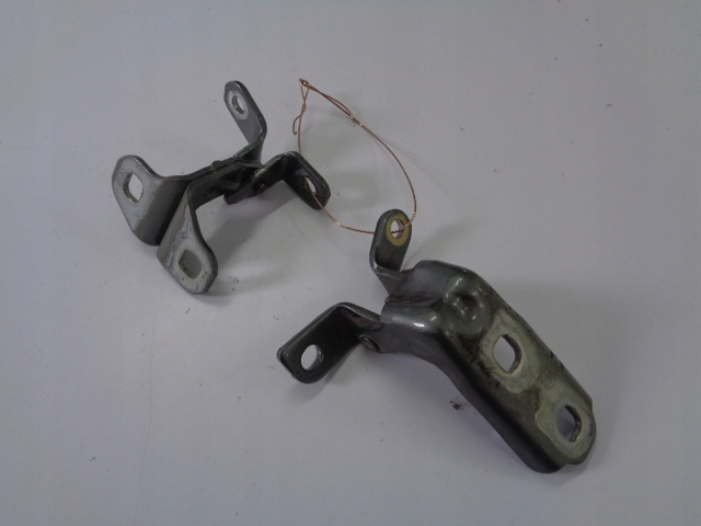 фото №2, Петля петлі двері правий задня opel astra v k fl z10a 2019 rok