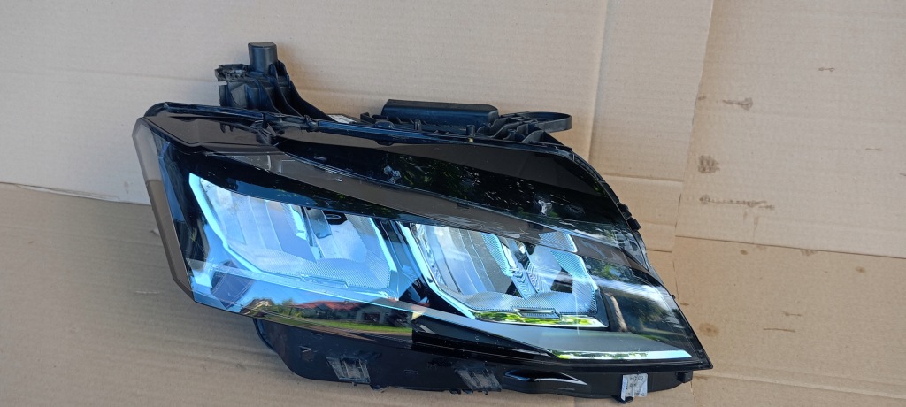 Фара перед передняя правый  peugeot 308 t10 full led 21-24rok 9851673580 оригинал Недорого