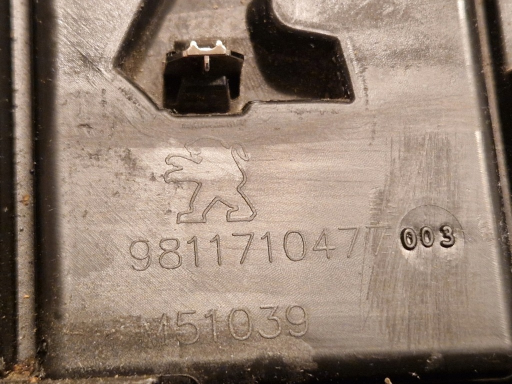 фото №16, Peugeot expert iii traveller решётка радиатора бампера передний 9811710477 16-2023