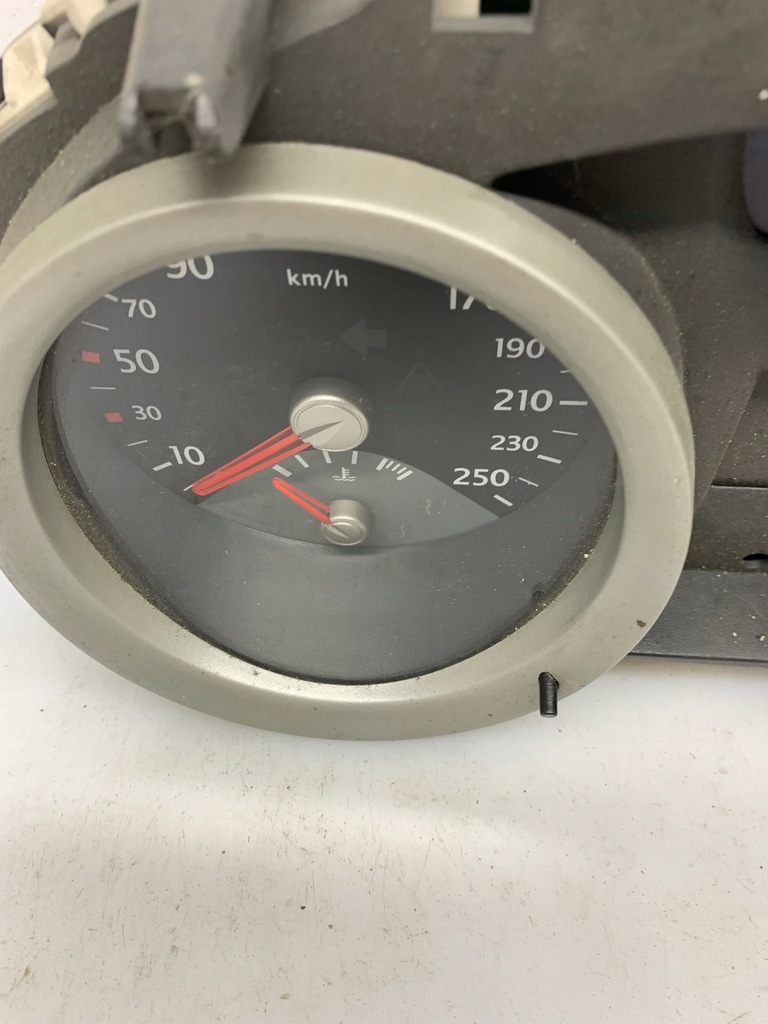 фото №2, Лічильник приладова панель 8200399700d renault