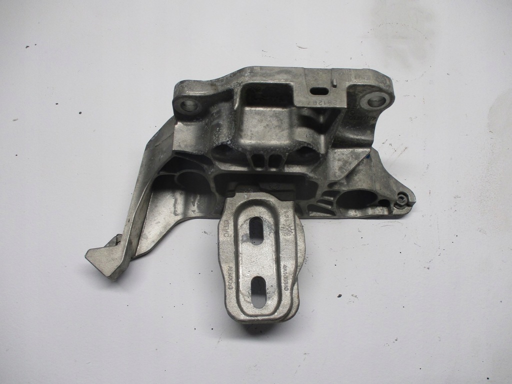 фото №1, Кронштейн подушка peugeot 2008 ii 9824312980