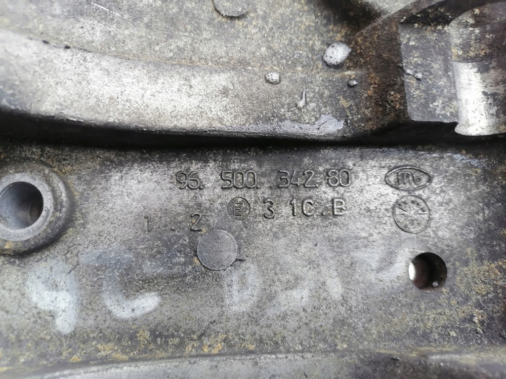 Кронштейн генератора citroen 2.0 hdi 9650034280 Доставка