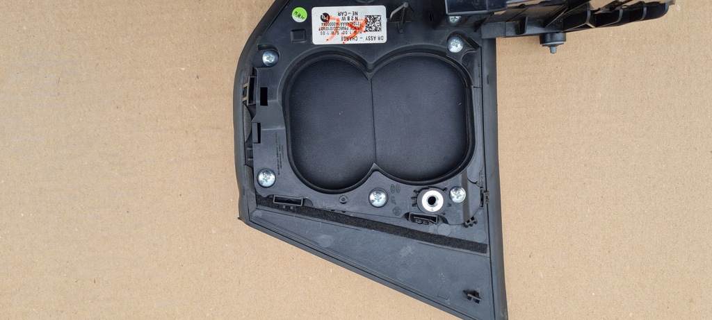 фото №7, Разъём зарядки hyundai ioniq v крышка 230v/32a 400v/48a