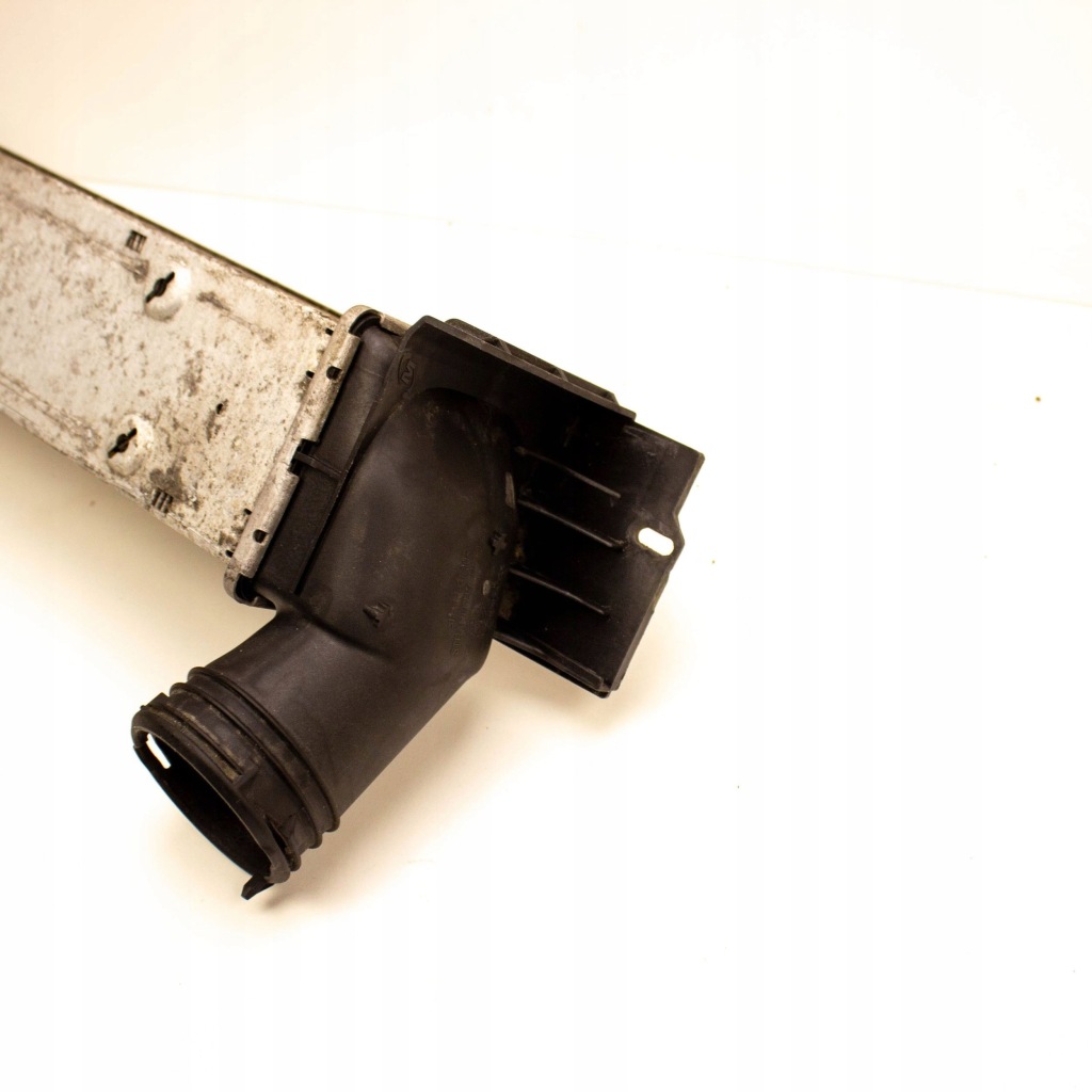 Bmw x1 e84 2013 радиатор воздуха наддувочный / интеркулер в Украине