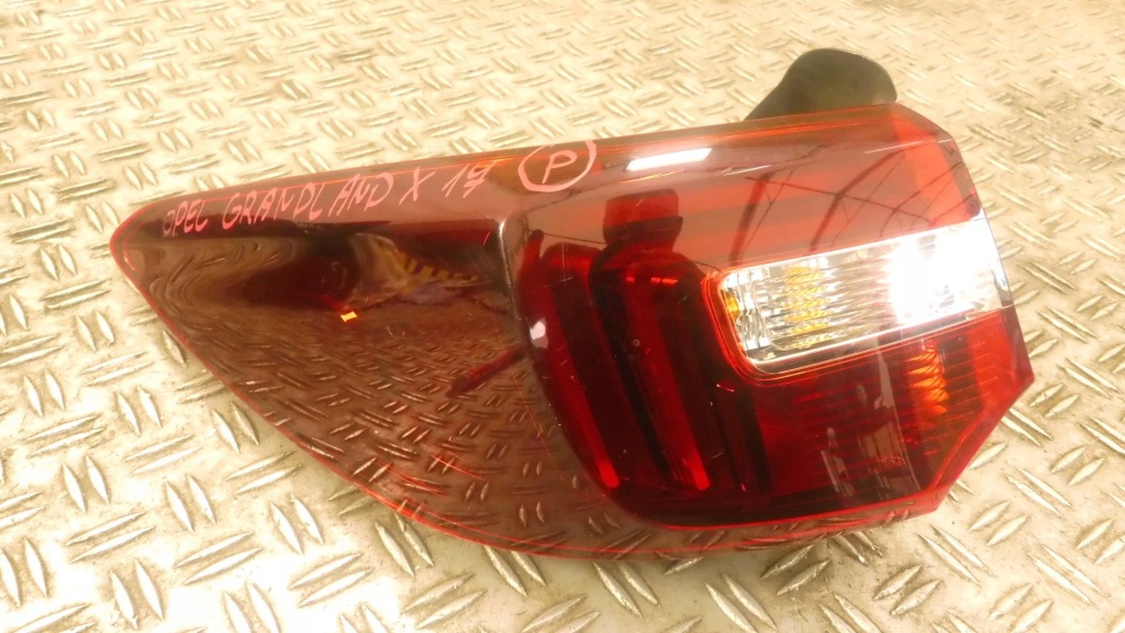 фото №1, Opel grandland x лампа задняя задняя левая yp00098380