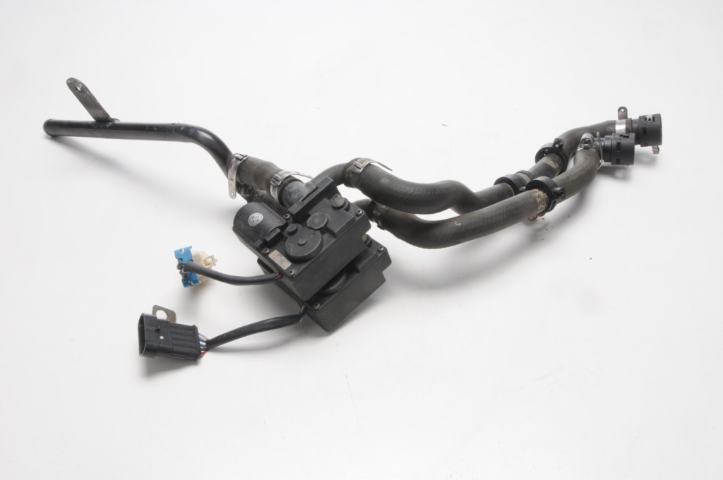 Maserati quattroporte v 4.2 v8 помпа циркуляция воды Киев