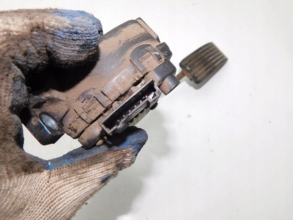 фото №10, Mitsubishi space star 1.9d педаль потенциометр газа