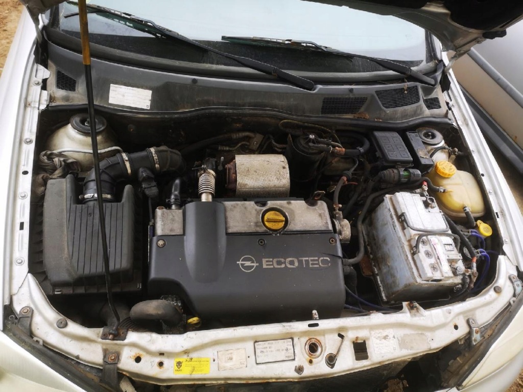 Opel astra патрубок водяний 1999 2.0l 1301637 Зі Шроту