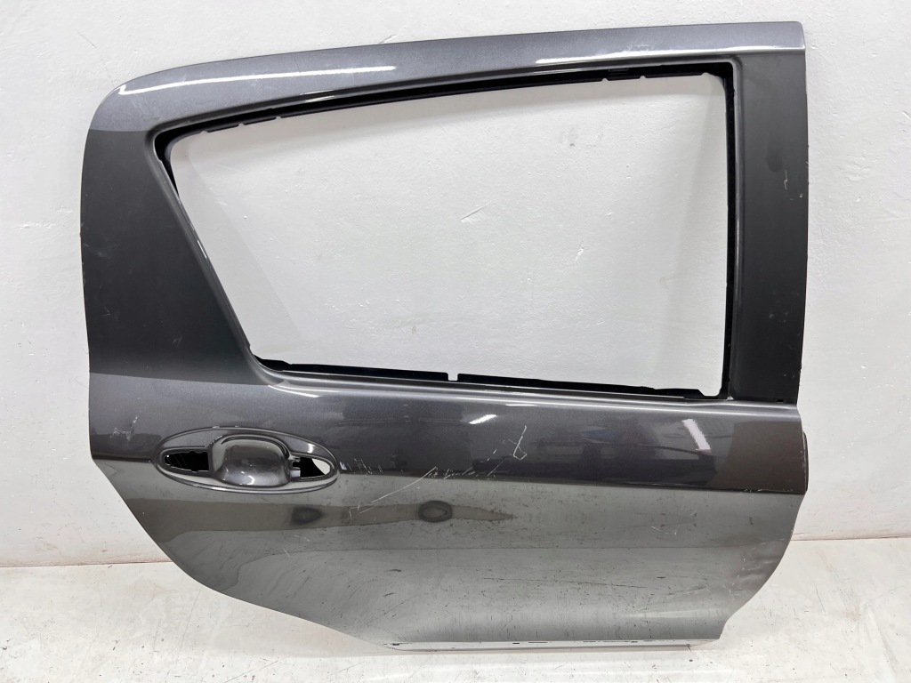 фото №5, Дверь правый задняя toyota yaris iii lift