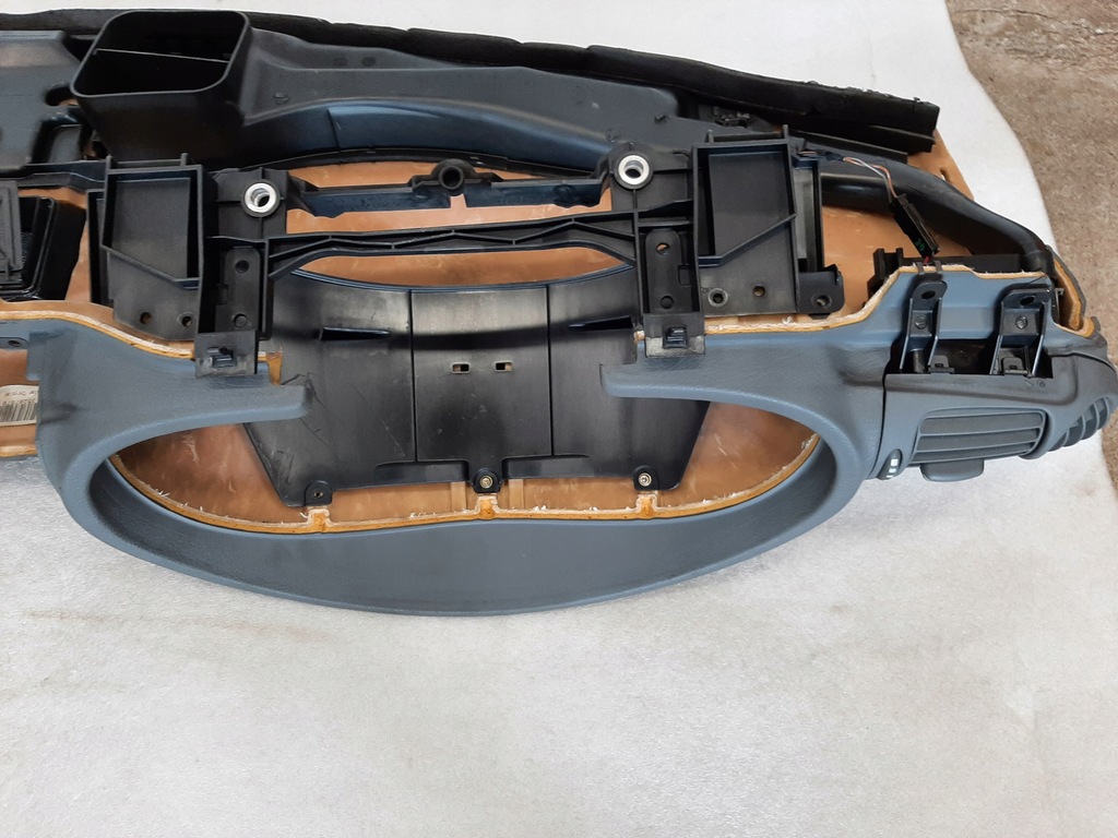 фото №14, Mercedes w203 приборная панель приборная приборная панель a2036800187