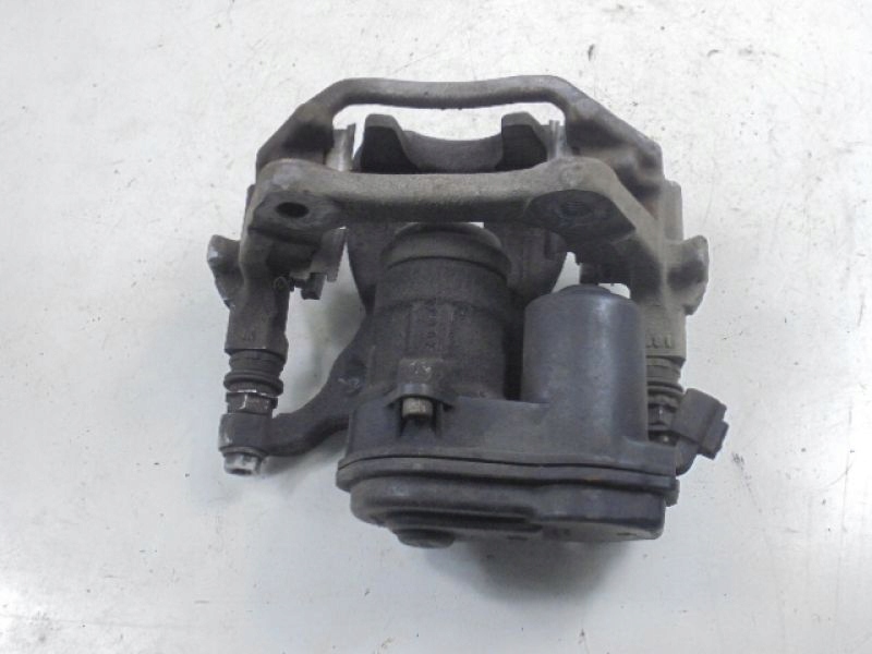 фото №5, Toyota c-hr суппорт задняя правый c 4922