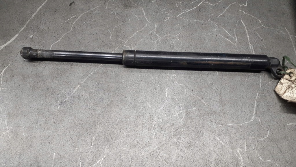 Купити 8171480 привід кришки bmw e38 94r
