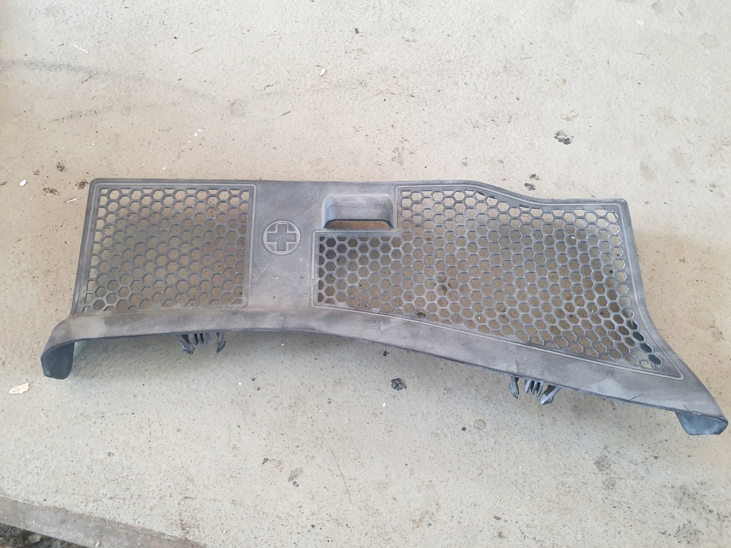 фото №1, Накладка жабо a4 b8 8t1863051