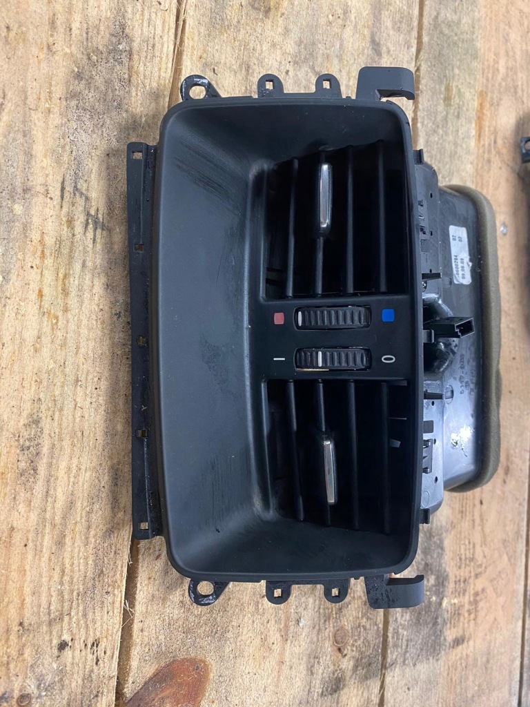 фото №1, Решітка обдув середня задня bmw e92 7129556