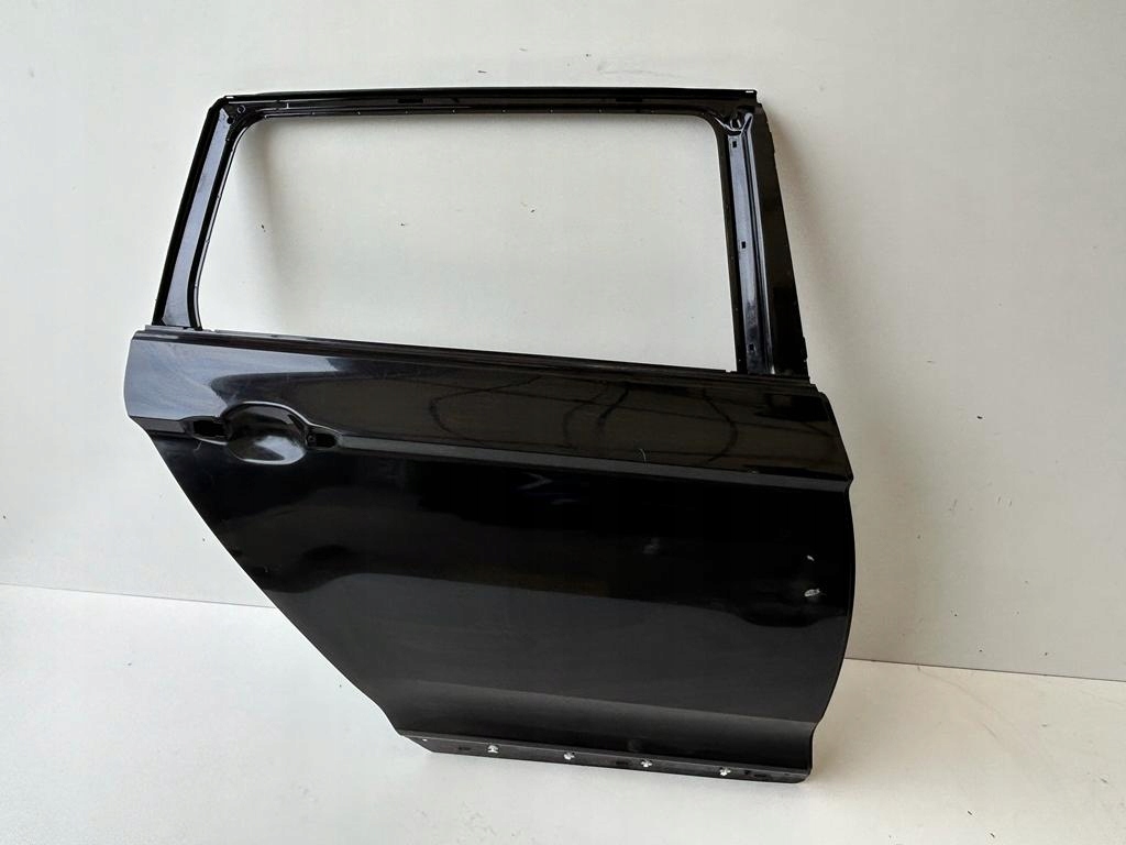 фото №1, Vw passat b8 kombi 3g9 дверь правый задняя оригинал