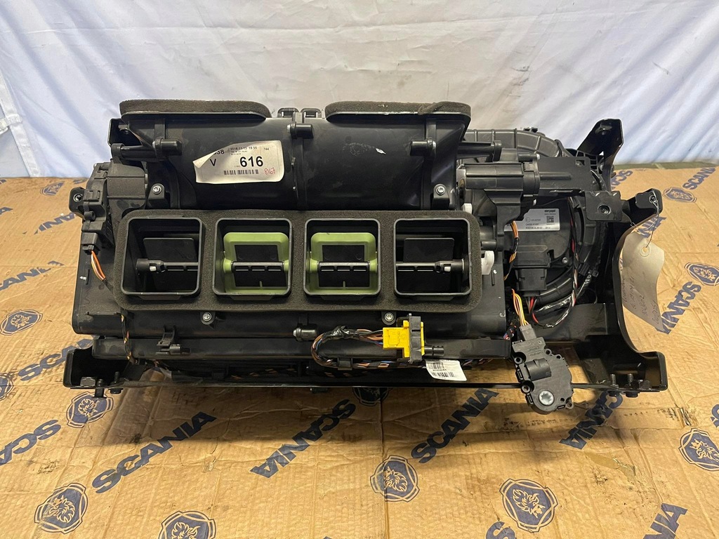 фото №12, Scania r s обігрівач корпус радіатор