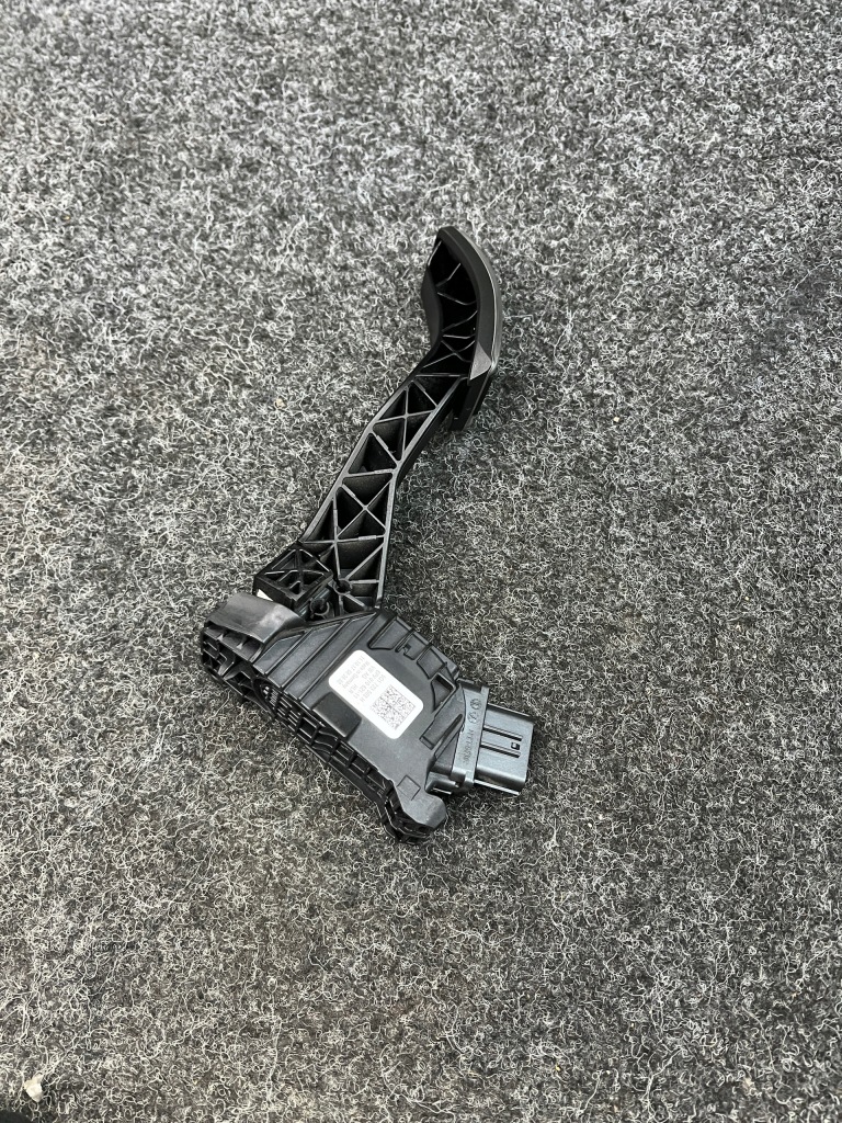 фото №5, Vw golf vii педаль potenjometr газу 5q1723503h