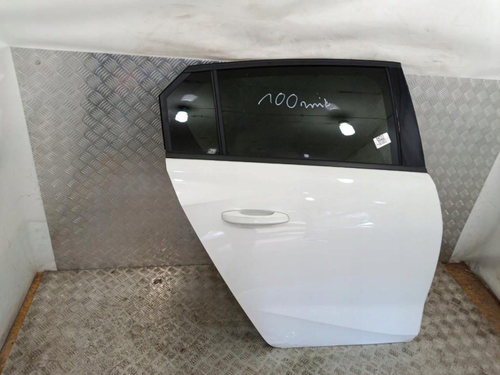 фото №4, Opel astra l hb дверь задняя правое ewp