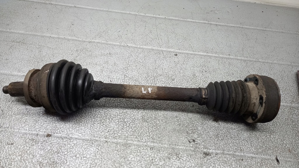 Купить Приводной вал левая перед vw polo iv 03r 1.2b