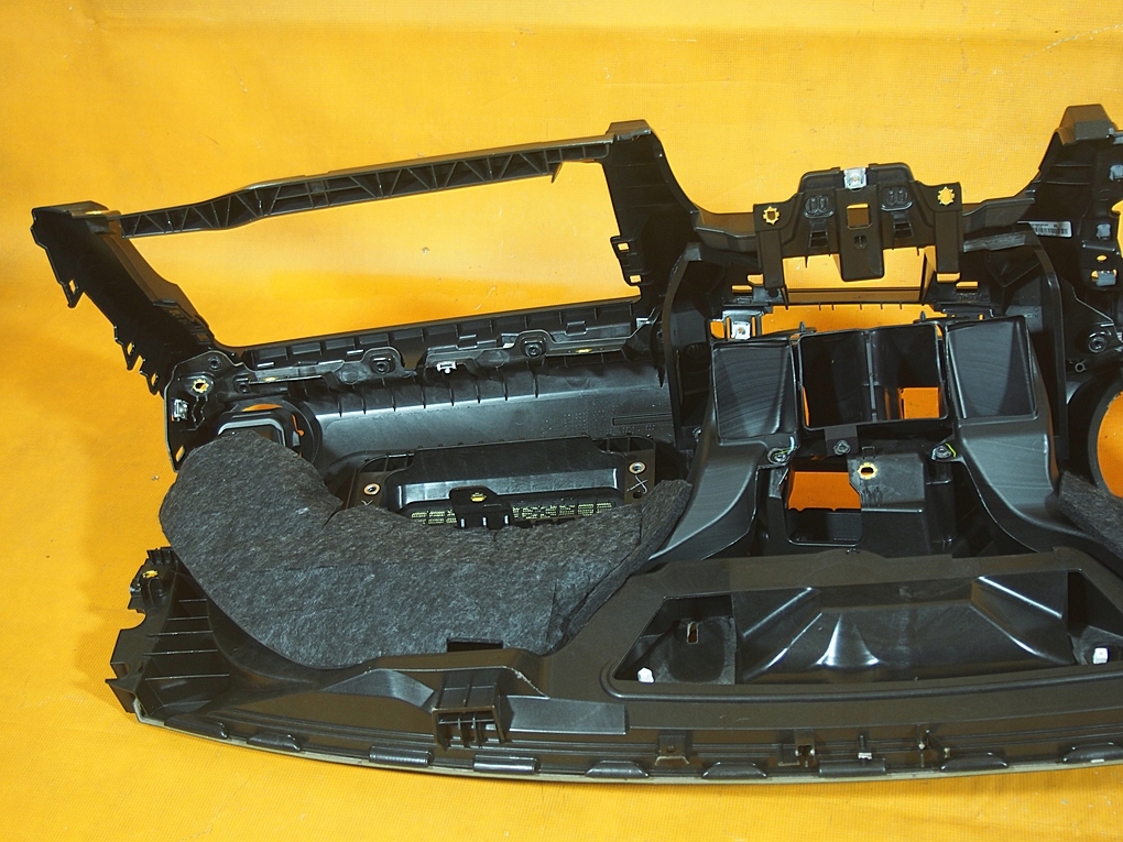 фото №8, Audi q2 81a 32km rhd uk панель приладів приладова консоль оригінал