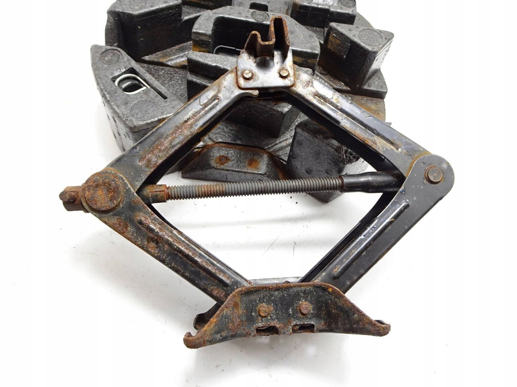 фото №7, Домкрат ключ болт вкладка ford focus mk3