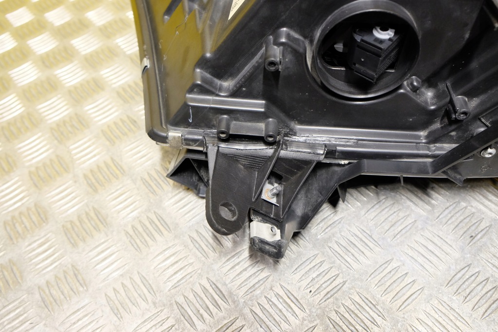 фото №11, Dodge ram 1500 2019- фара лампа led mid black r usa