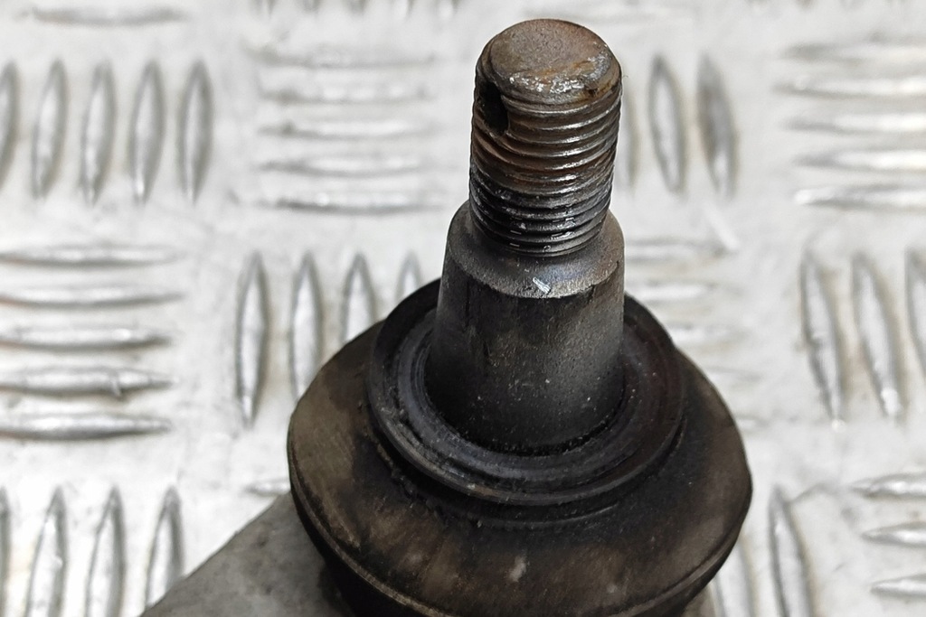 фото №5, Lexus es xz10 передний правый рычаг 48068-33090 2.5 гибрид 160kw 2021 22636