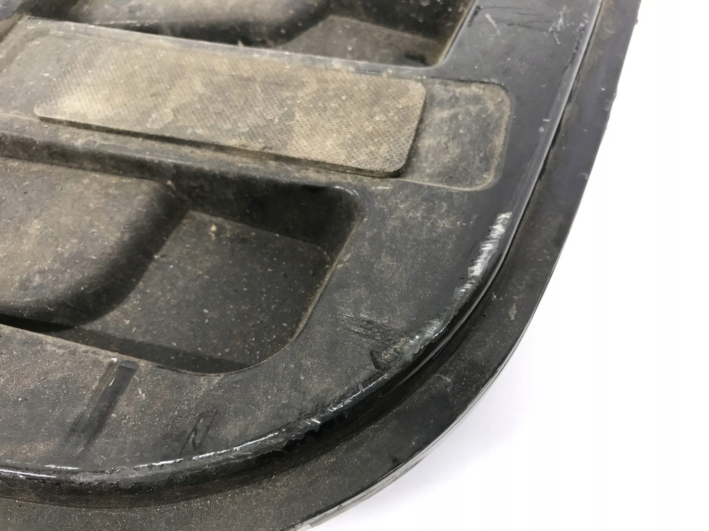 фото №13, Решётка радиатора нижняя лавка scania r 1536807