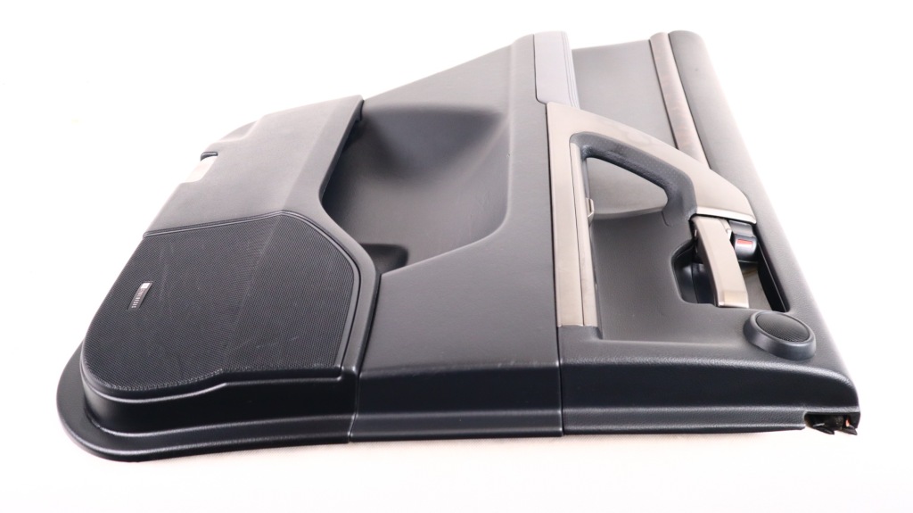 Toyota land cruiser 200 обшивка двері лівий задній Зі Шроту