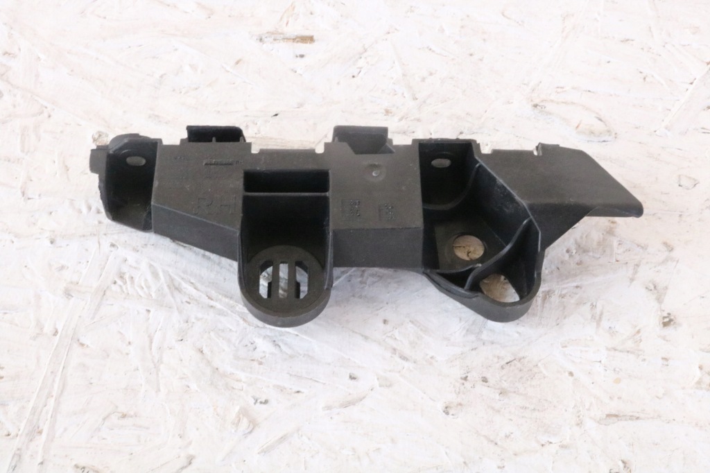 Купити Opel corsa e напрямна бампера перед правий 39059837 ,