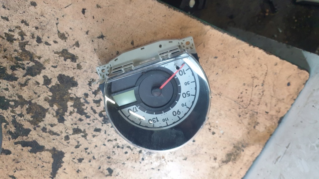 фото №1, Toyota aygo i счетчик приборы europa