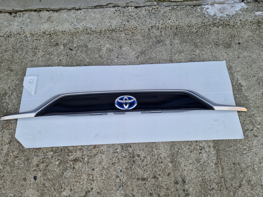 фото №1, Rav4 v - накладка кришки задній