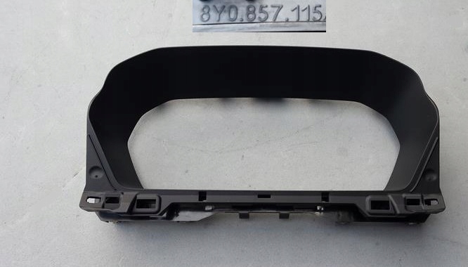 фото №1, Защита рамка спидометра audi a3 8y 8y0857115