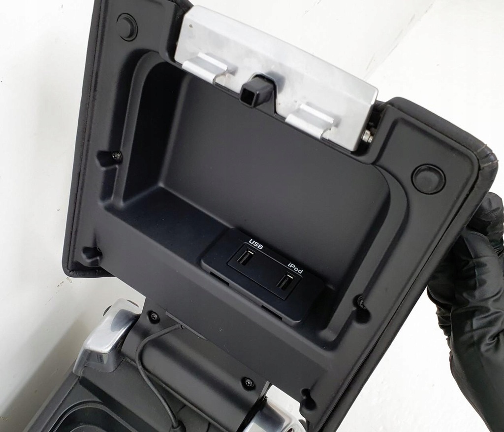 фото №9, Тунель середній підлокітник land rover discovery iv l319 europa