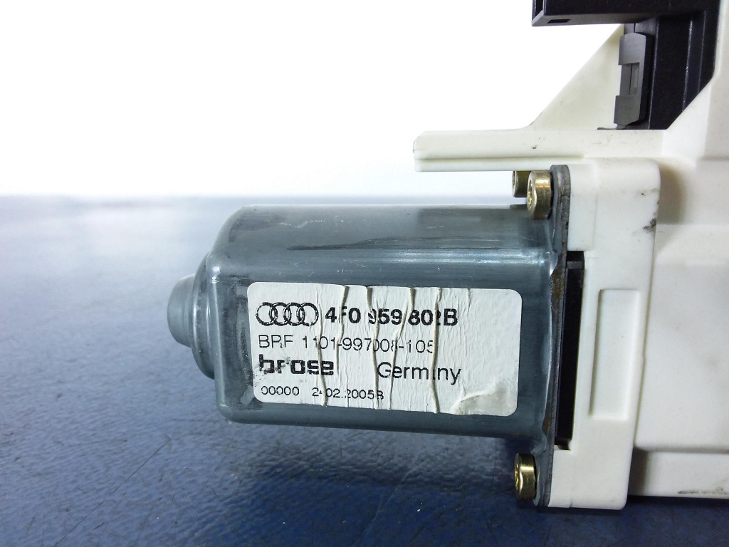 фото №2, Audi a6 c6 моторчик скло перед правий 4f0959802b