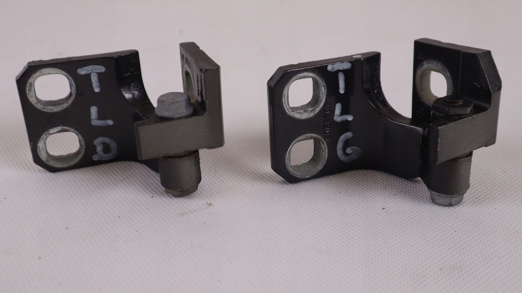 фото №1, Jeep renegade петлі двері лівих задня '095