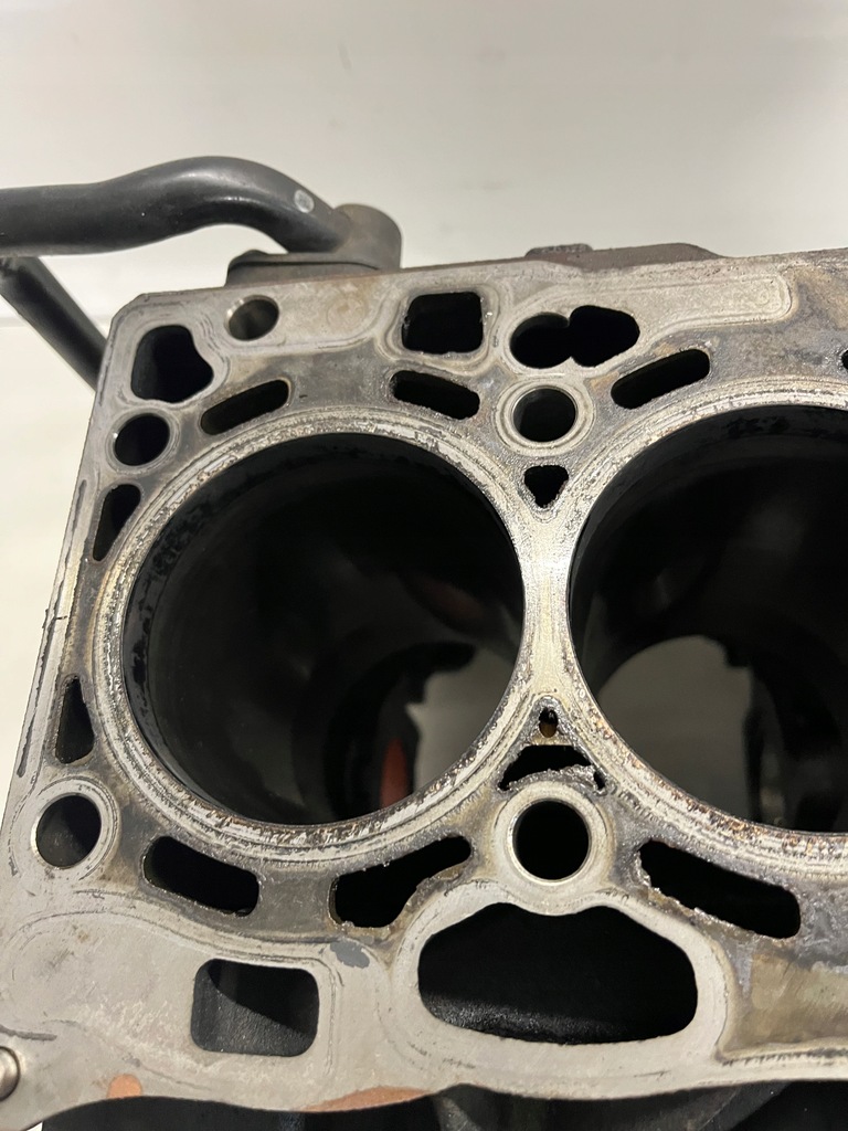 фото №5, Блок двигуна 1.6 tdi clh vw seat skoda audi 04l103011a номінал śląsk