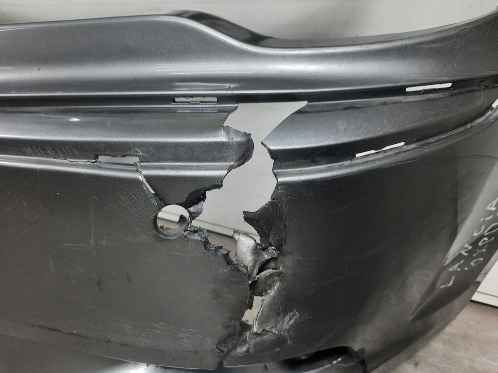 фото №8, Бампер перед передний pdc lancia thema ii